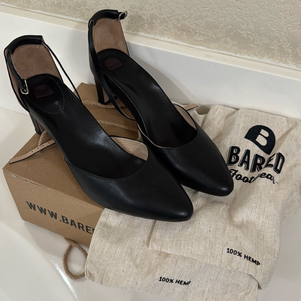 Bared Footwear Pumps